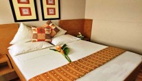 Motor Yacht Amnesia Master Stateroom